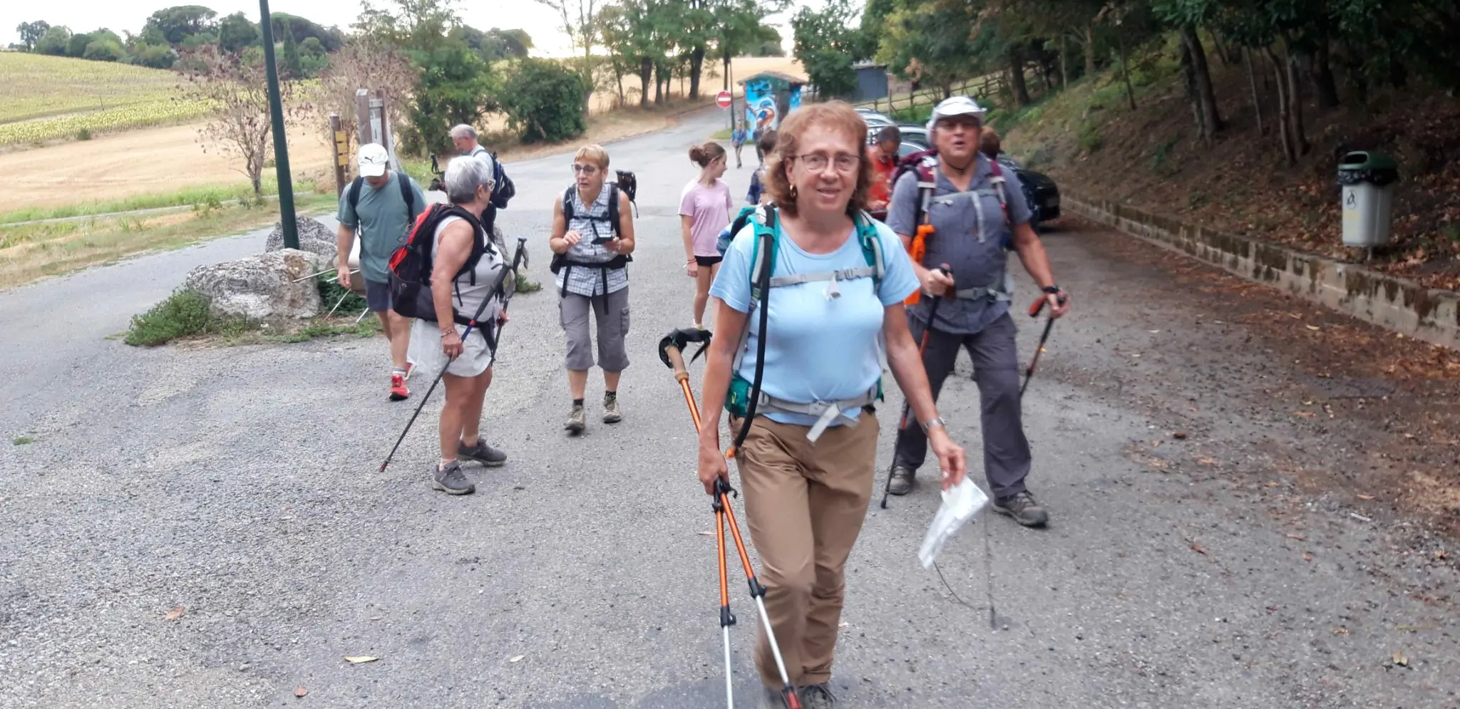 Randonneurs de l’ACFA lors d’une sortie estivale dans le Lauragais