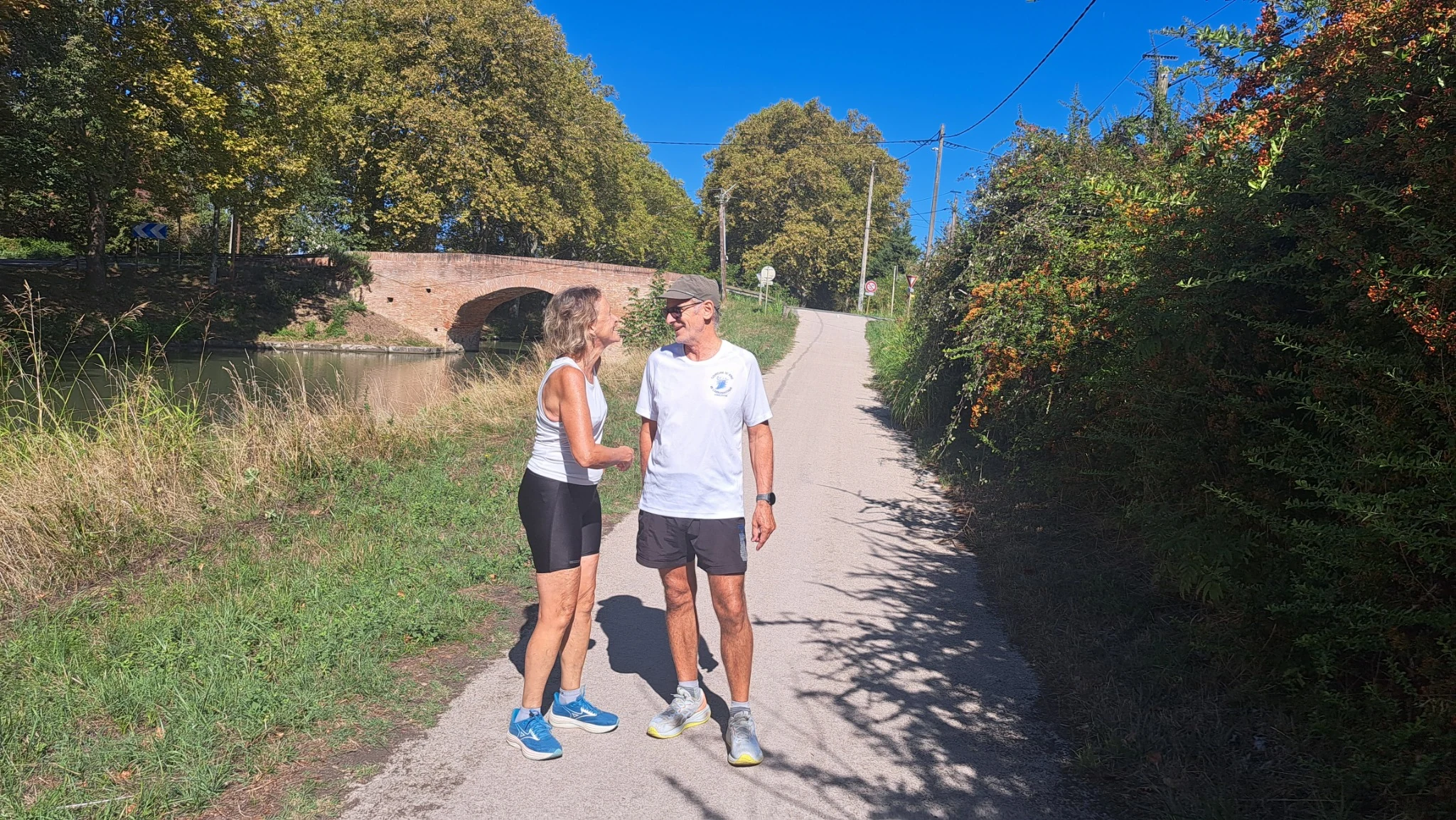 Françoise et Alain riant pendant la course de la fête ACFA 2026