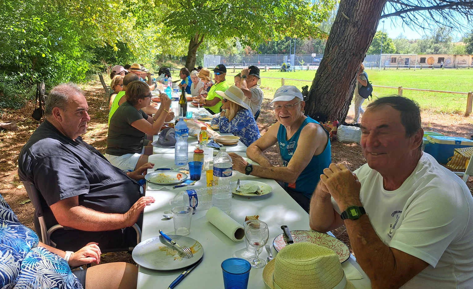 Grande tablée pendant le repas convivial de la fête ACFA 2026 à Donneville