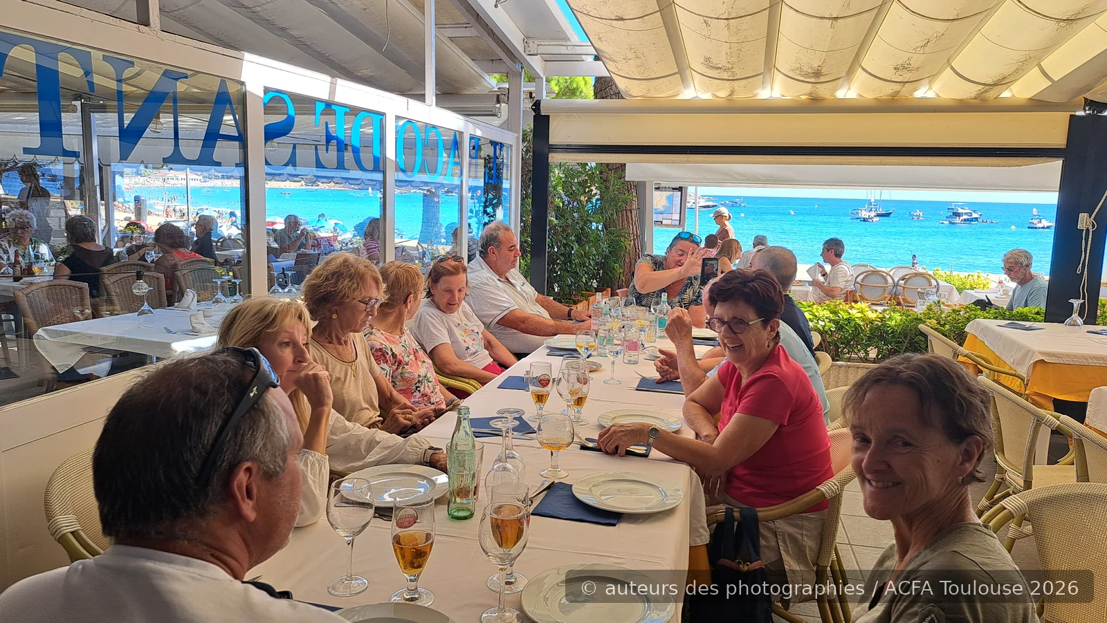Repas ACFA en bord de mer après la randonnée à Sant Pol